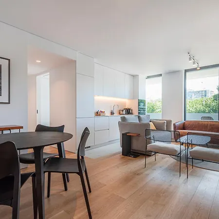 Lx Living By Mirabilis Apartament
